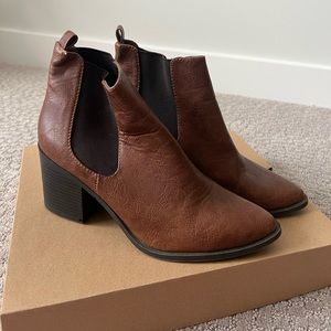 8.5 brown booties